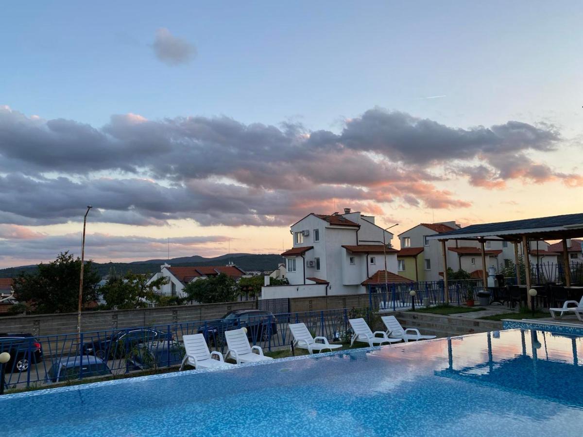 Вила Quiet Bay โซโซโปล ภายนอก รูปภาพ